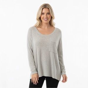 𝅺Umgee small sweater